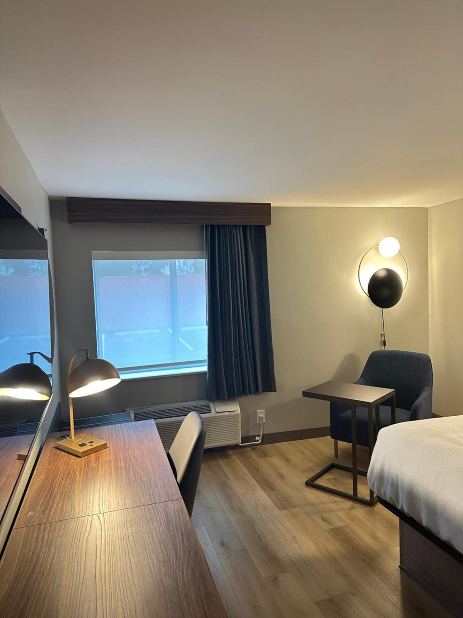 La Quinta Inn By Wyndham Columbia Ne Fort Jackson 외부 사진