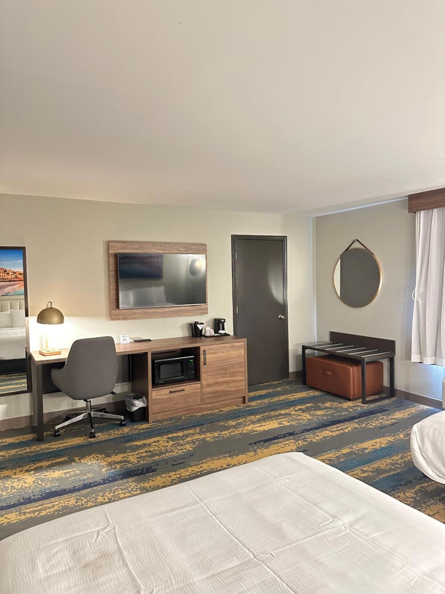 La Quinta Inn By Wyndham Columbia Ne Fort Jackson 외부 사진